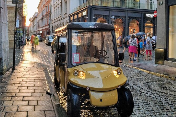 1-Hour Tour to Krakow's Old Town by Electric Golf Cart - What the electric cart adds to the experience