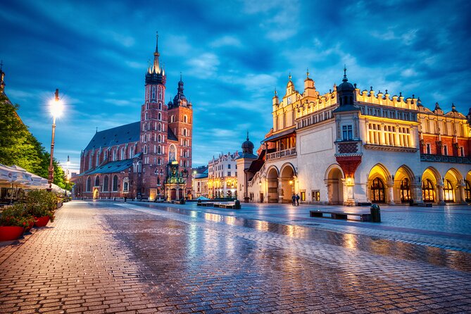 2-Hour City Walking Tour in Creepy Krakow - Key things to know before you book