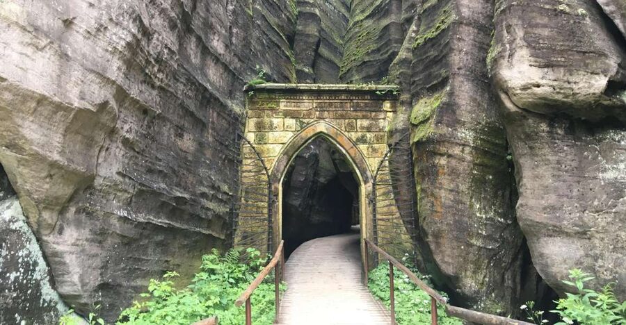 Adršpach: The Chronicles of Narnia Tour with Guide - Why Adršpach feels like Narnia without the special effects