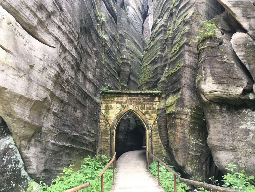 Adršpach: The Chronicles of Narnia Tour with Guide - Walking through the 3.5-kilometer rock maze