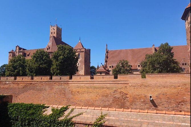 Aiport Gdansk Transfer to Malbork Castle or Stutthof - Choosing Between Malbork Castle and Stutthof