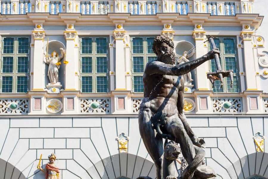 Artus Court and Gdansk Old Town Private Tour with Tickets - Long Market, Neptune Fountain, and the Town Hall