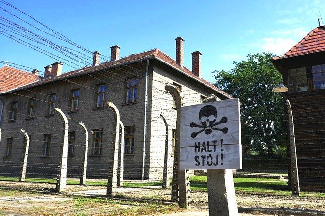 Auschwitz-Birkenau and Salt Mine Full day tour - The transfer between the two attractions