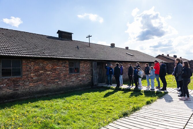 Auschwitz-Birkenau: Day Trip & Transfer from Kraków - Should you book this Auschwitz-Birkenau day trip?