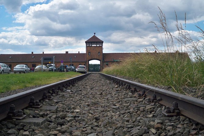 Auschwitz Birkenau Guided Tour - Auschwitz II-Birkenau: a shorter but wider visit