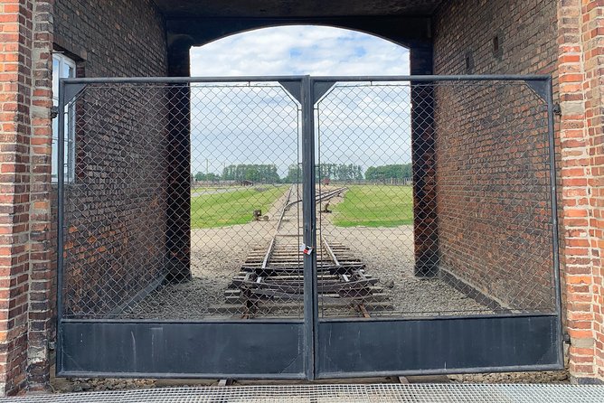 Auschwitz-Birkenau guided tour from Krakow with a private transport - Auschwitz I: the first part of the museum visit