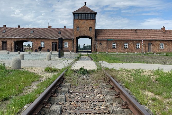Auschwitz Birkenau Guided Tour/Skip The Line/PickUp/Guide ENG - Arriving at Auschwitz I