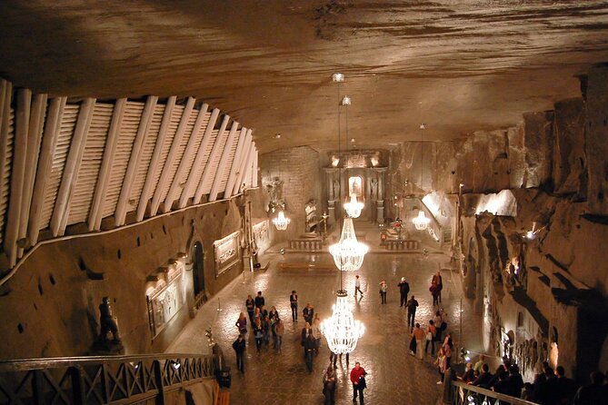 Auschwitz-Birkenau & Salt Mine Day tour - What the $140.74 price covers