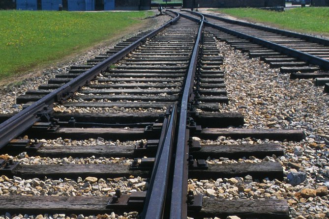 Auschwitz Birkenau Tour from Krakow: Private Transfer + Ticket - How much time do you really get?