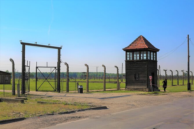 Auschwitz-Birkenau Tour with Private Transport Altenative Tour - The camp extension and the final victims