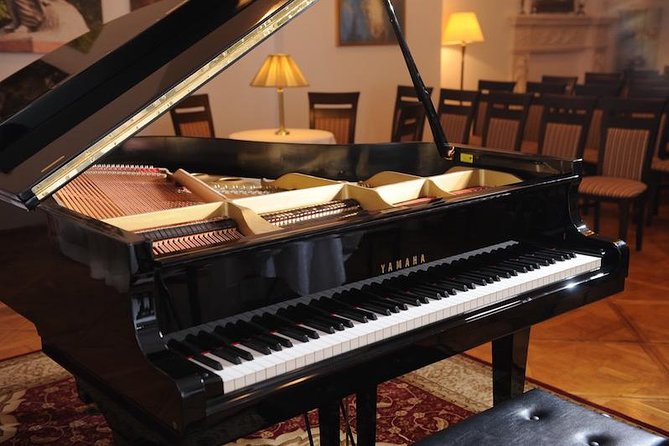 Chopin Piano Concert at Chopin Gallery with a Glass of Wine - What the One-Hour Program Includes