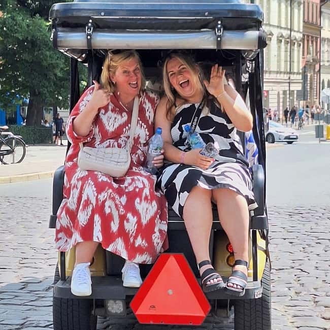 City Tour Cracow golf car plus Cruise on the Vistula River. - The one-hour Vistula River cruise