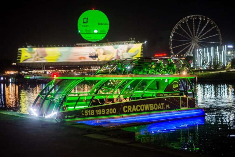 City Tour Cracow golf car plus Cruise on the Vistula River. - From Florian Gate to the Main Market Square