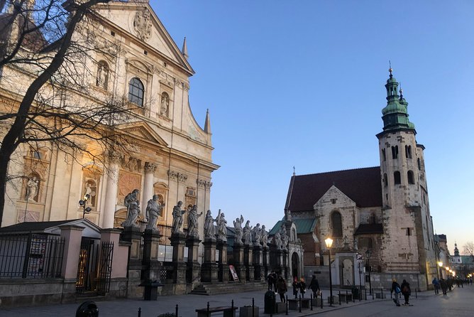 Complete Cracow Bike Tour (small group of maximum 15 people!) - Kazmierz: streets, synagogues, and difficult stories