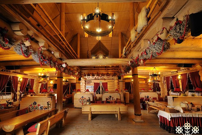 Cottage Style Evening with Folk Show and Traditional Feast from Krakow - What this Krakow evening is really like