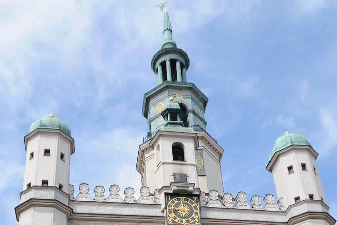 Discover Poznan: Walk, Take a tram and have a traditional snack - Finding the surviving city walls