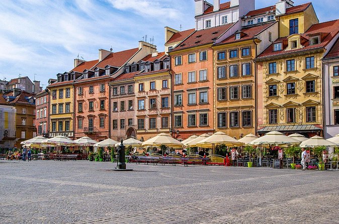 Discover Warsaw’s most Photogenic Spots with a Local - Is $95.78 a fair price for 90 minutes?