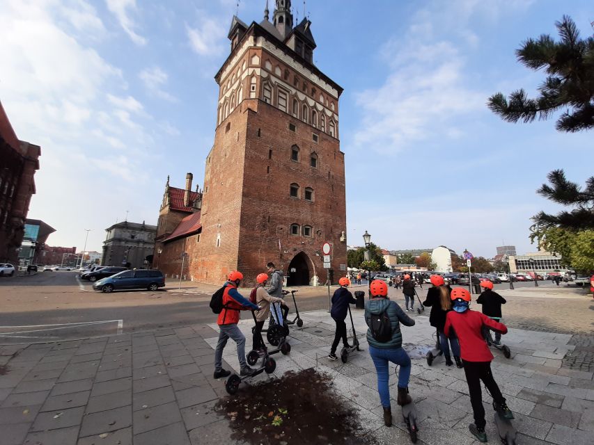 Electric Scooter Tour: Full Tour (Old Town + Jewish Quarter) - What the 210-minute price really buys you