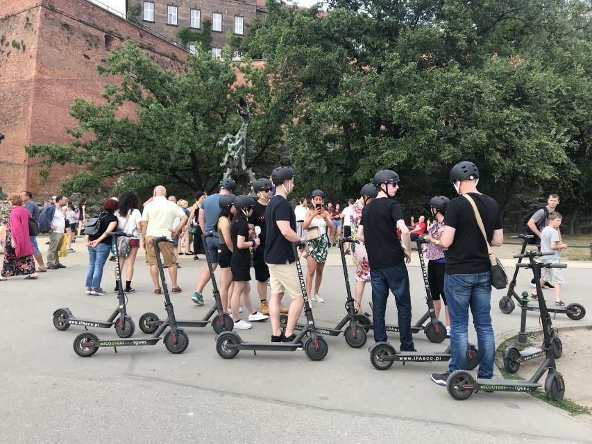 Electric Scooter Tour Krakow - Wawel Hill, the castle, and the dragon