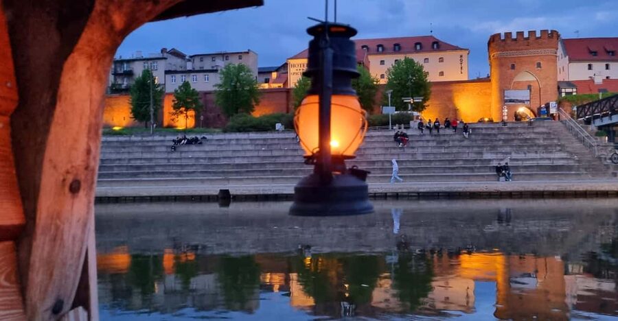 Evening Cruises in Toruń - Why the traditional boat matters