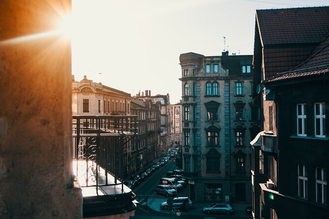 Explore Katowice in 60 minutes with a Local - Goldstein Palace and the city’s older face