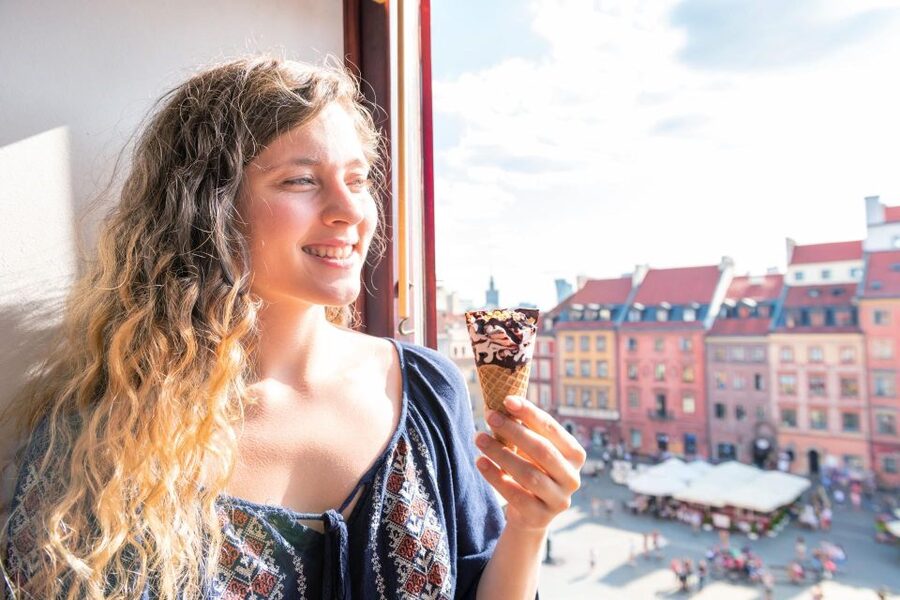 Family Tour of Warsaw Old Town with Fun Activities for Kids - Three hours with candy at Manufaktura Cukierkow