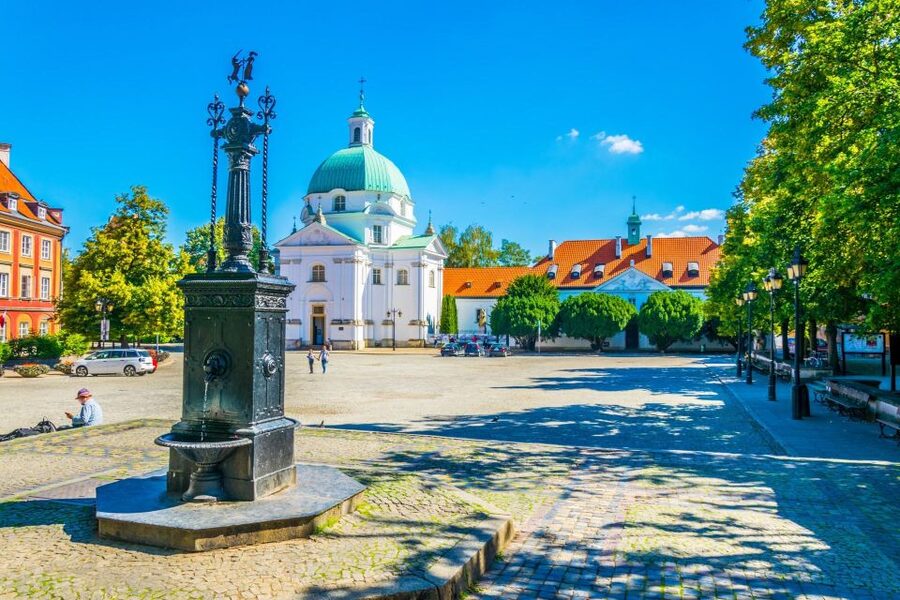 Family Tour of Warsaw Old Town with Fun Activities for Kids - Timing, weather, and meeting details