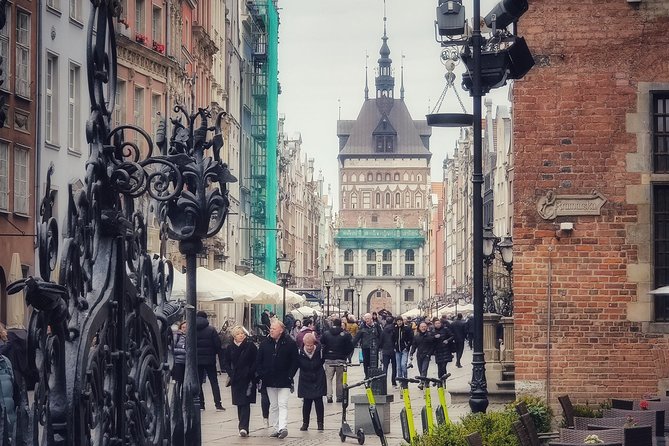 First Time in Gdańsk? Private Tour of Old Gdańsk’s Highlights - A fast, useful introduction to Gdańsk