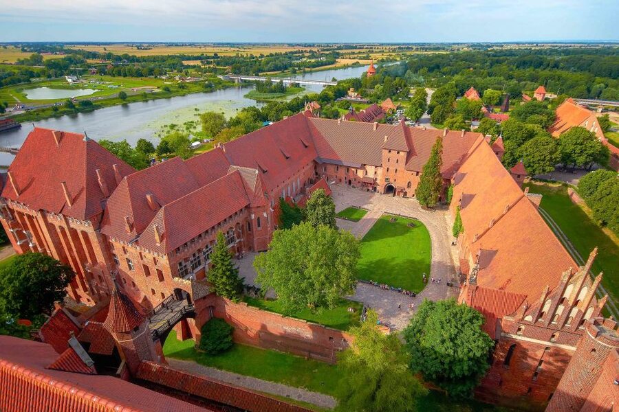 From Gdansk: Malbork Castle Half-Day Private Tour - Small details that improve the day