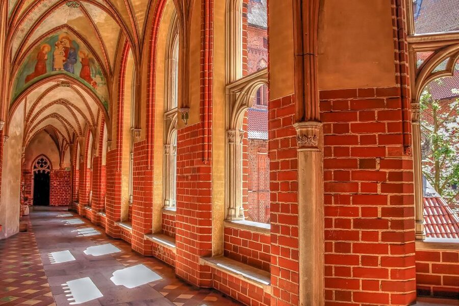 From Gdansk: Malbork Castle Half-Day Private Tour - What the $108 price buys you