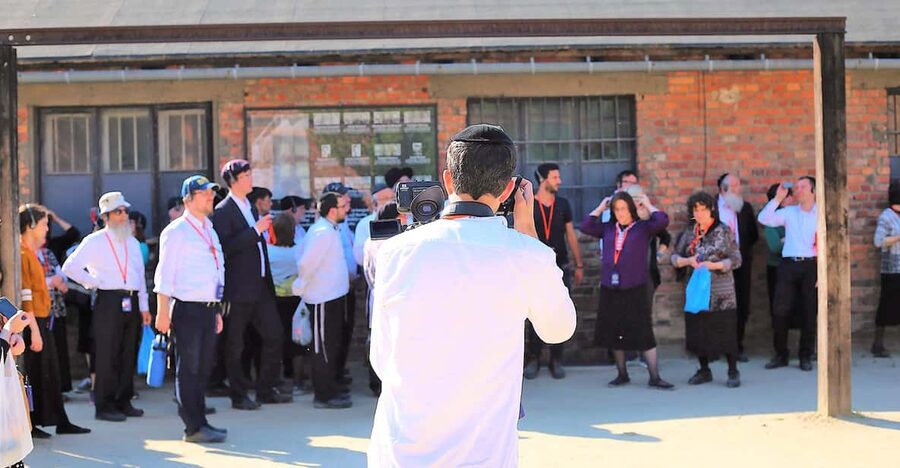 From Krakow: Auschwitz Birkenau Small Group Tour with Pickup - The Krakow pickup and minivan ride