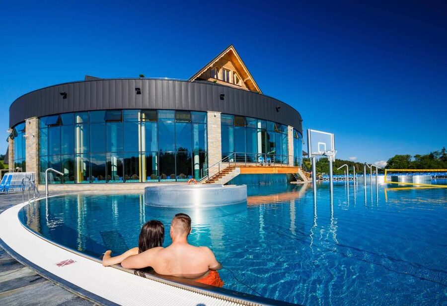 From Krakow: Chochołowskie Thermal Baths Ticket and Transfer - Guides who make the process easier