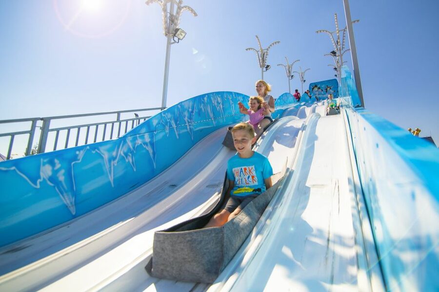 From Krakow: Energylandia Amusement Park Ticket & Transport - The Extreme Zone: Zadra, Hyperion, and the big thrills