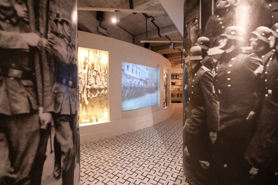 From Krakow: Half-Day Salt Mine and Schindler's Factory Tour - What the break in Podgórze is really for