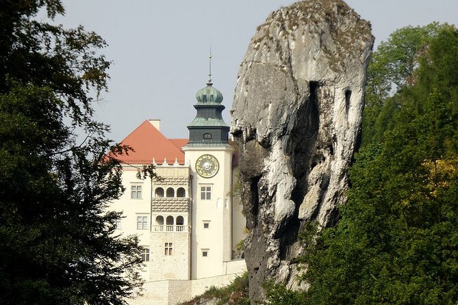 From Krakow: Ojcow National Park and Pieskowa Skala Castle - How the six-hour schedule works