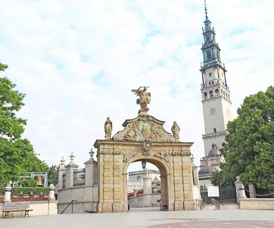 From Krakow: The Black Madonna of Czestochowa & John Paul II Family Home - Two Polish pilgrimage sites, one long day from Krakow
