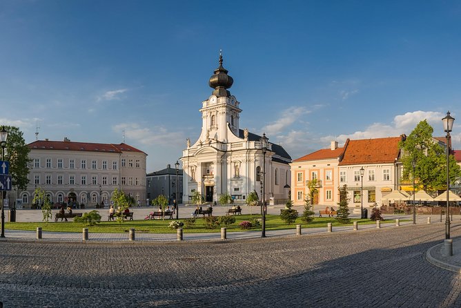 From Krakow: The Black Madonna of Czestochowa & John Paul II Family Home - What the private vehicle adds to the day