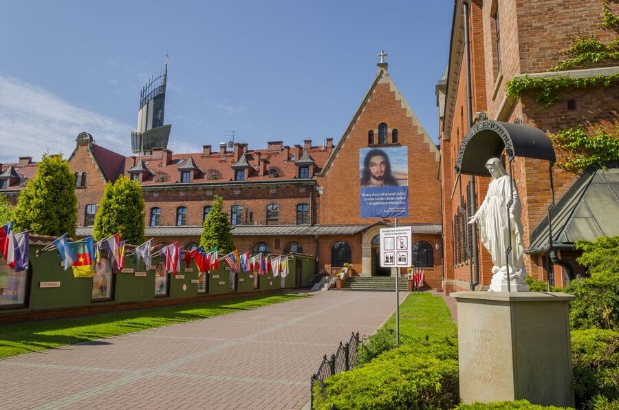From Krakow: Wadowice & Sanctuary of Divine Mercy Tour - Key points to know before booking