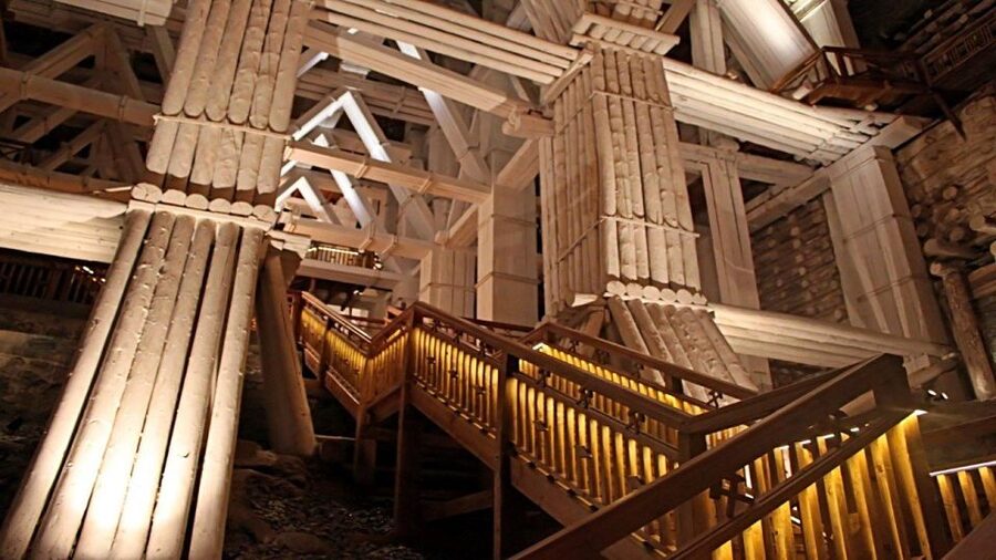 From Krakow: Wieliczka Salt Mine Guided Tour & Transfer - Health claims and the underground air