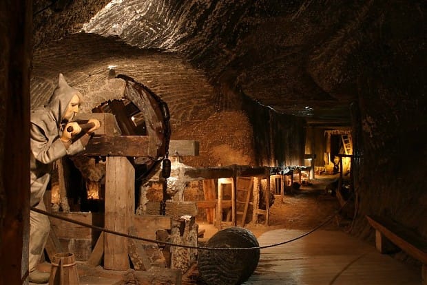 From Kraków: Wieliczka Salt Mine Guided Tour with Transport - Key points to know before you go