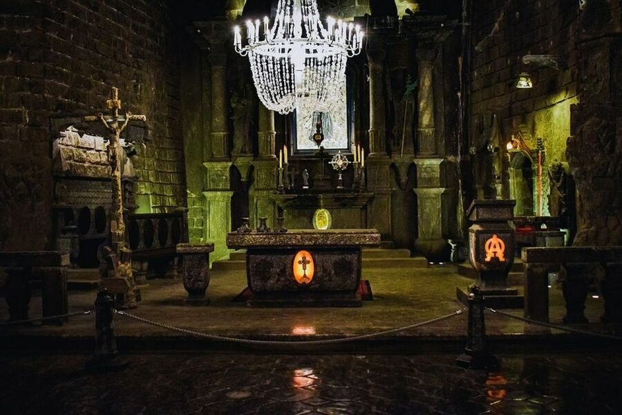 From Krakow: Wieliczka Salt Mine Half-Day Trip with Pickup - Who should book this experience