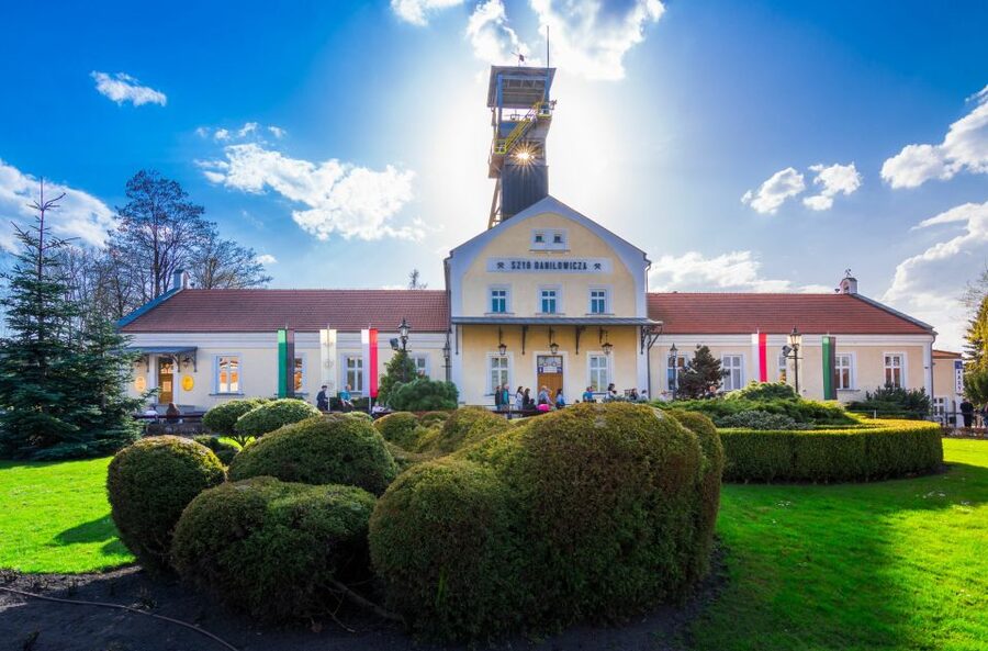 From Krakow: Wieliczka Salt Mine Tour & Skip the Line Ticket - Why Wieliczka feels unlike an ordinary museum