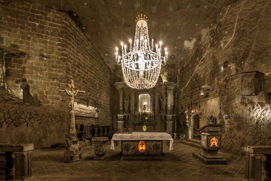 From Krakow: Wieliczka Salt Mine Tour with Guide - Who should take this tour