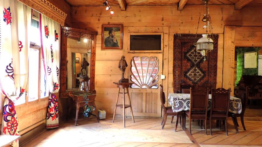From Krakow: Zakopane Tour with Gubalowka Funicular & Museum - What the guides add to the day