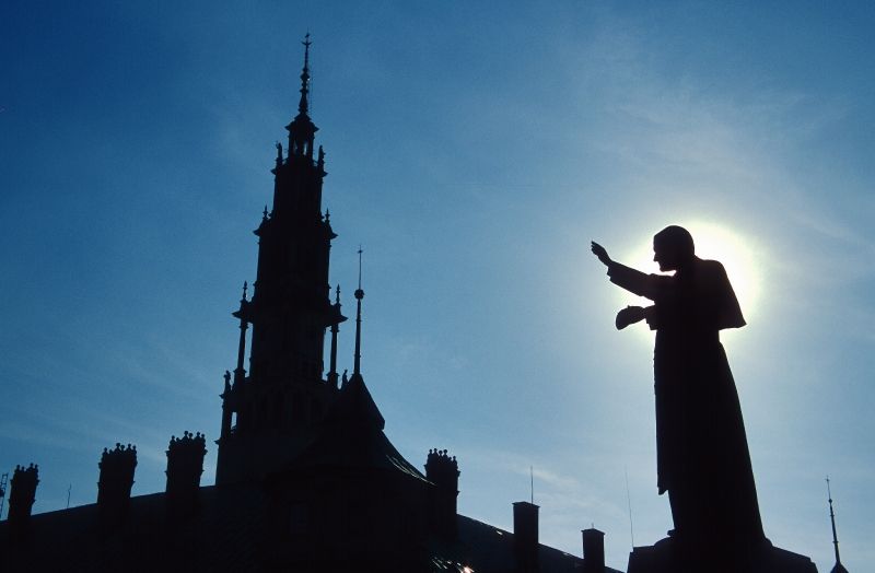 From Warsaw: Jasna Gora & Black Madonna Small Group Tour - Why Jasna Góra matters in Poland