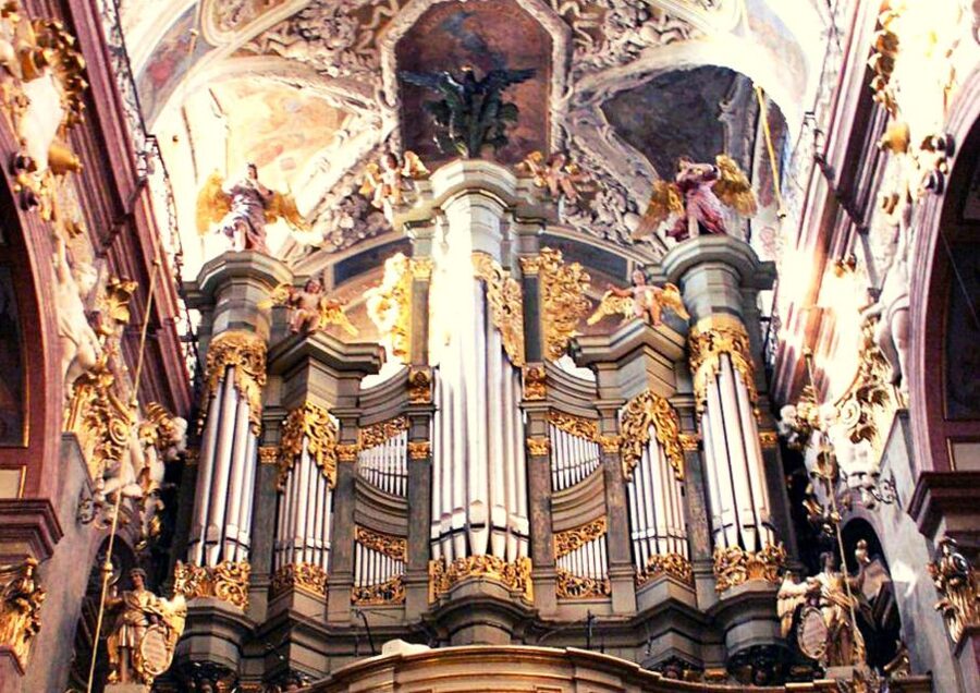 From Warsaw: Jasna Gora & Black Madonna Small Group Tour - Golgotha and Jerzy Duda-Gracz’s Stations of the Cross