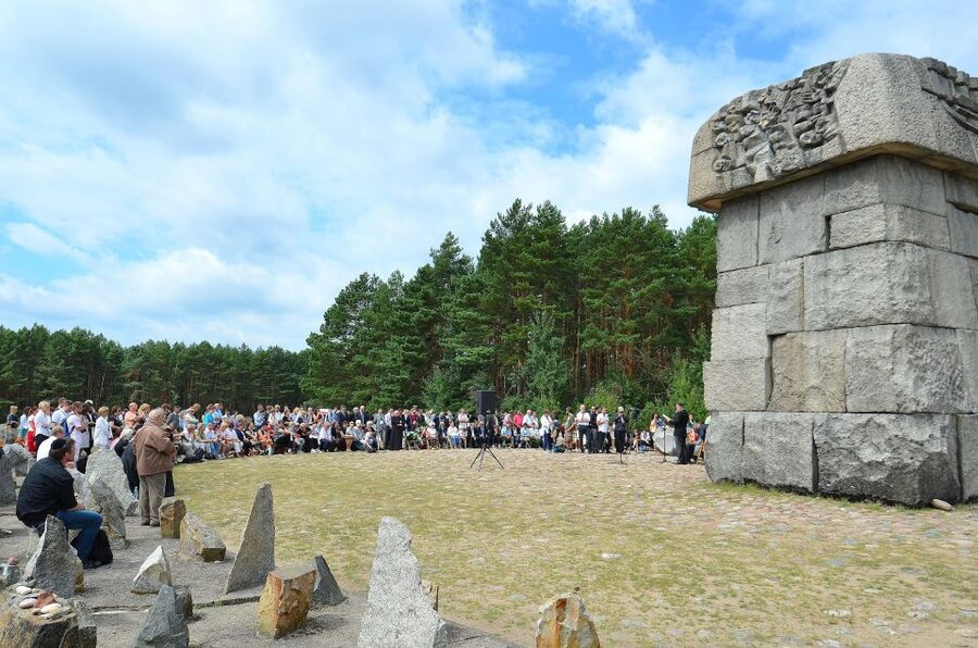 From Warsaw: Treblinka Extermination Camp Private Tour - Leaving Warsaw in a private car