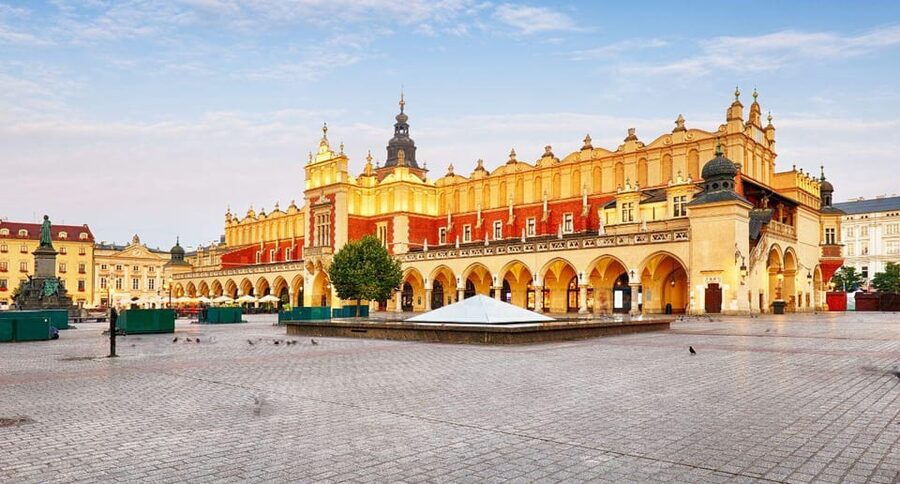 From Wroclaw: Guided Tour to Auschwitz-Birkenau and Krakow - The return train and the real cost of the day