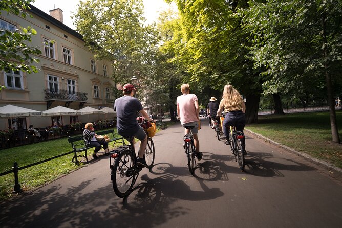 Full Bike Tour - the Old Town, Jewish Qtr & the Ghetto NEW BIKES - Wawel Dragon and the royal hill