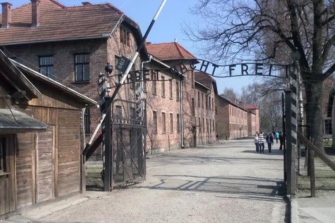 Full-Day Auschwitz and Birkenau Tour from Krakow with Private Transfer - The 1.5-hour ride from Krakow